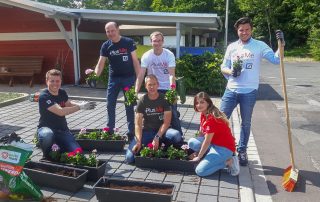 Deutsche Bank pflanzt für den guten Zweck